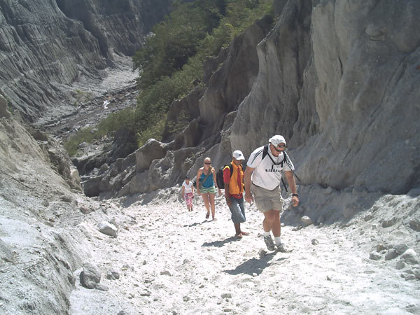 hiking at mount pinatubo